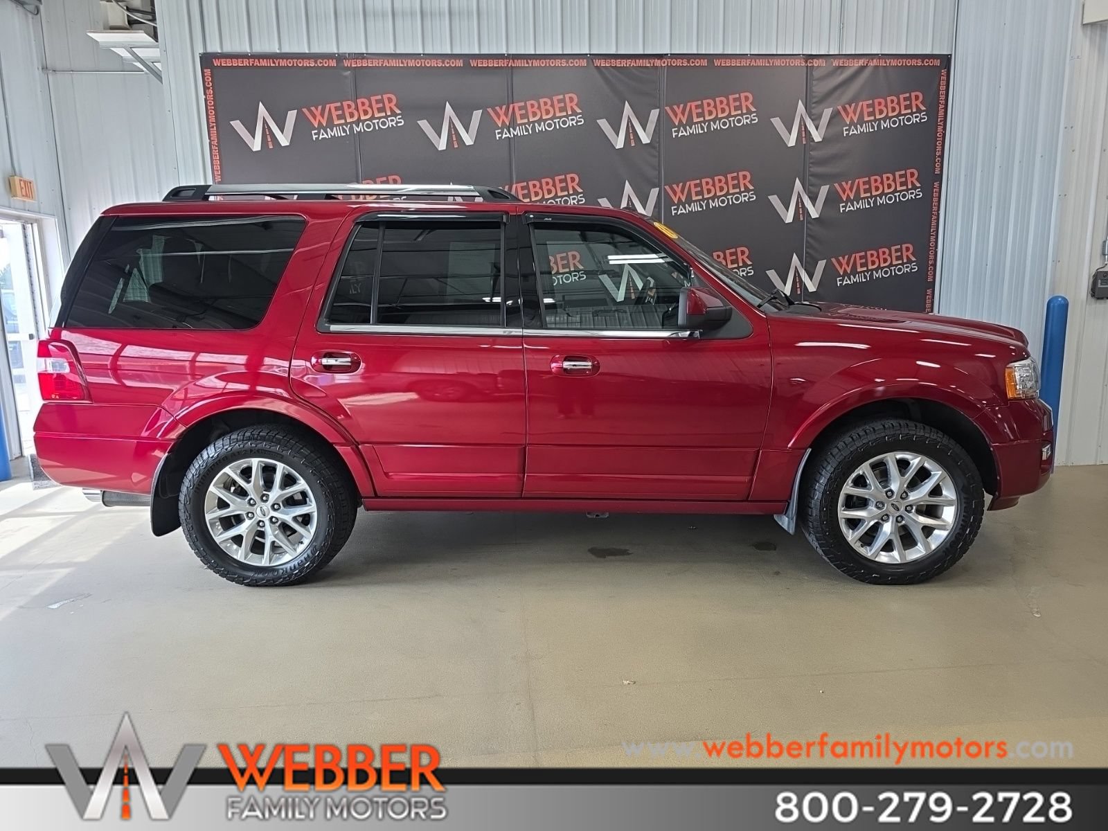 Used 2016 Ford Expedition Limited w/ Equipment Group 301A AWD/4WD image 4