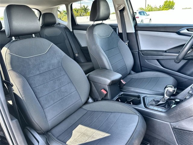 Used 2024 Volkswagen Taos SE image 28