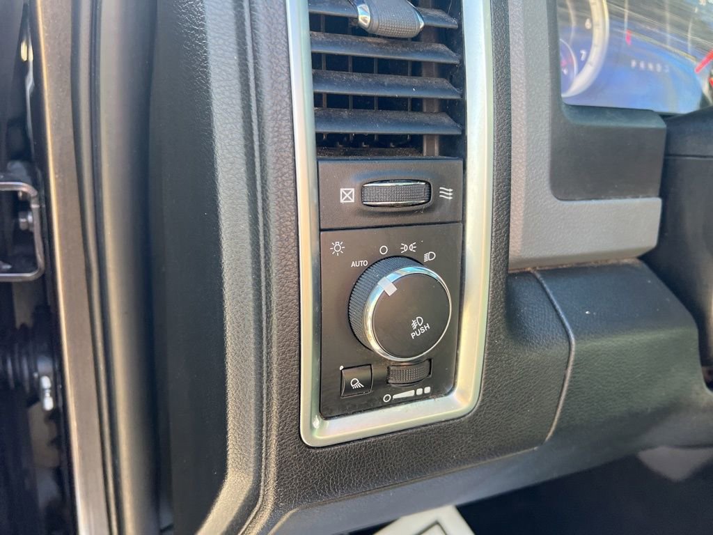 Used 2015 RAM 1500 Big Horn image 39