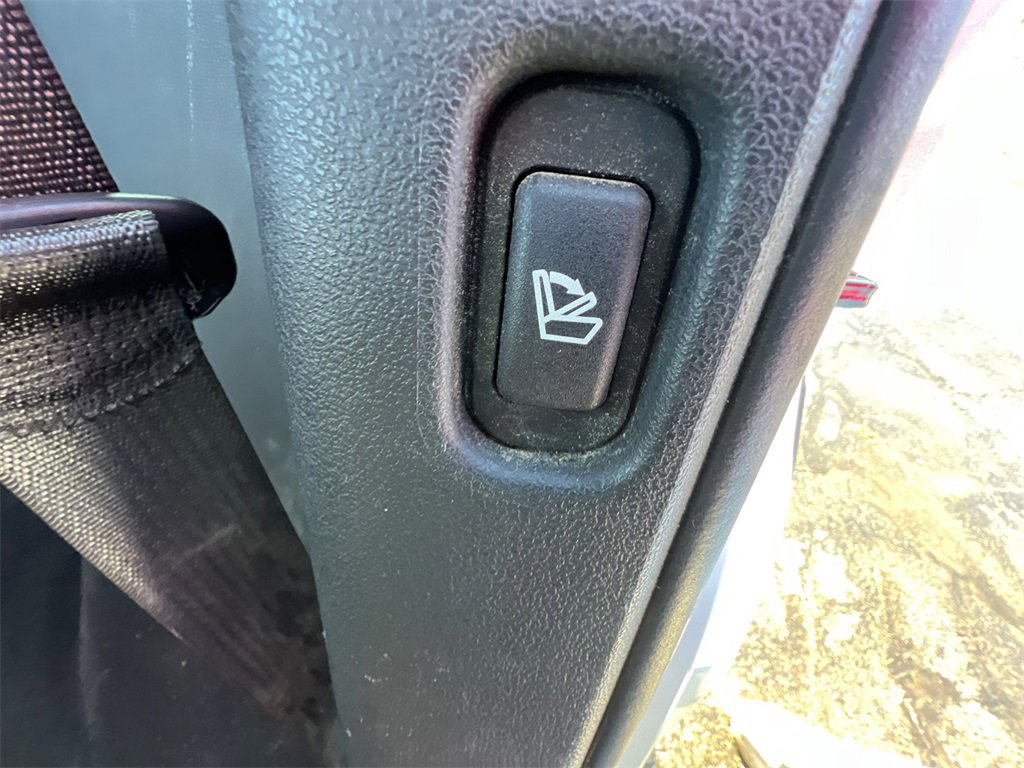 Used 2012 Lincoln MKT AWD image 38