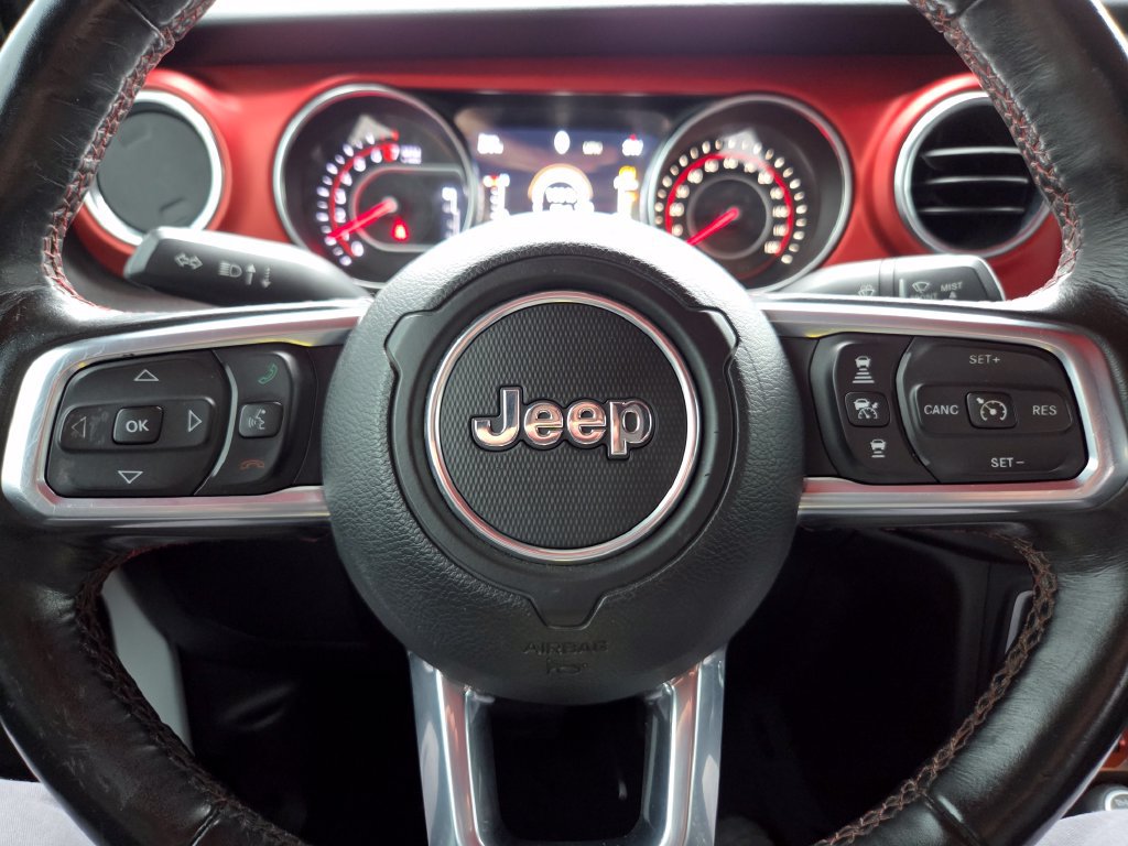 Used 2020 Jeep Gladiator Rubicon w/ Advanced Safety Group AWD/4WD image 32