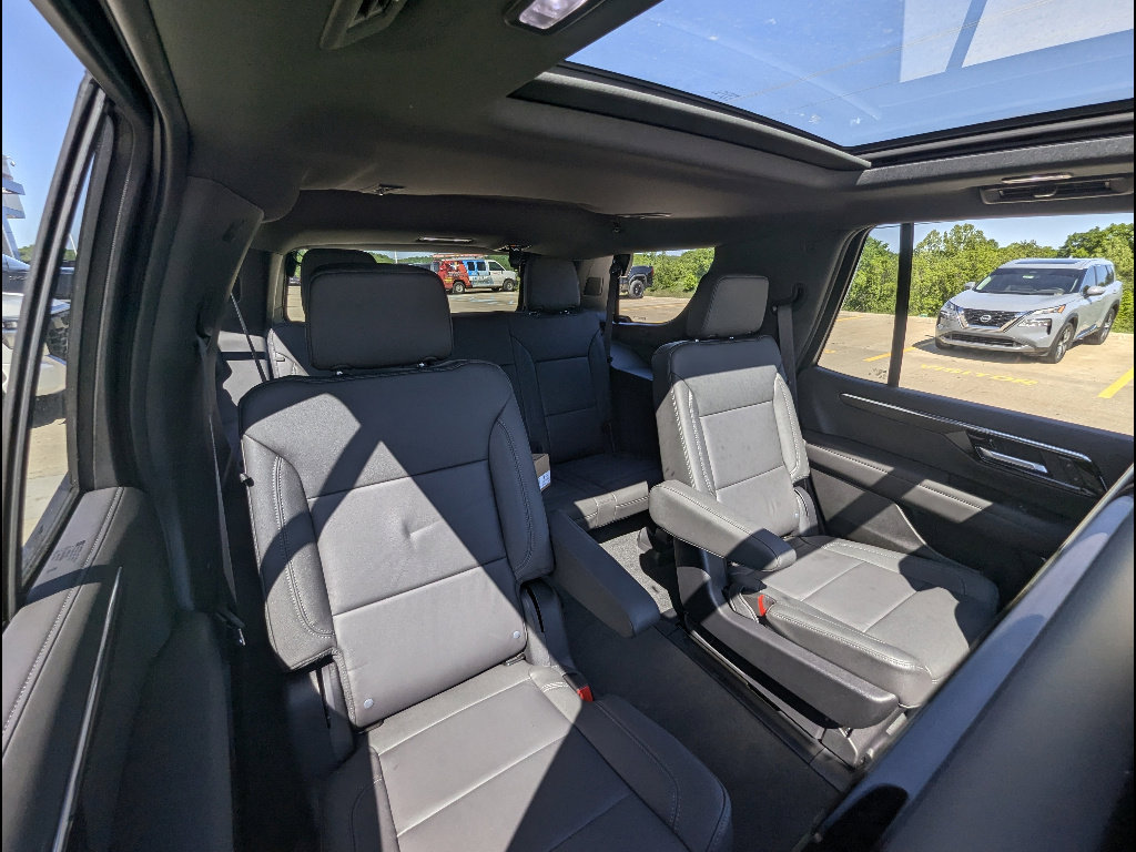 New 2026 Chevrolet Tahoe Z71 w/ Z71 Off-Road Package AWD/4WD image 16