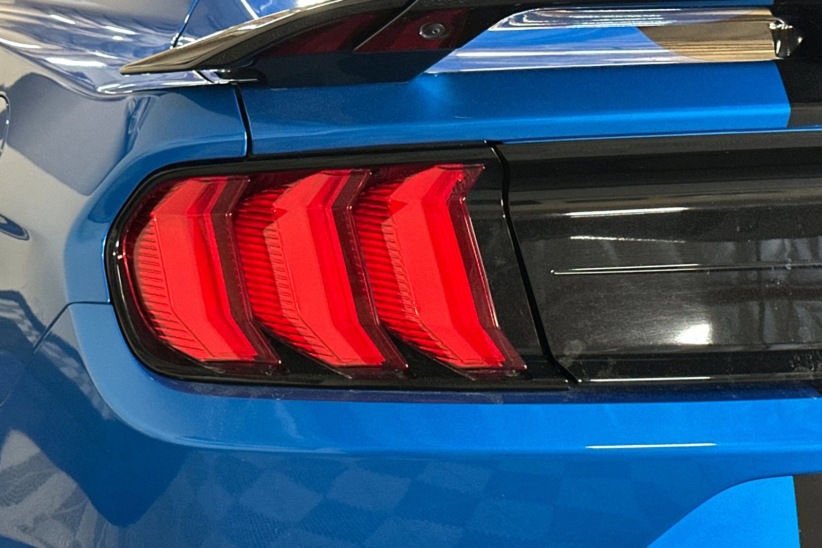 Used 2021 Ford Mustang Shelby GT500 w/ Technology Package RWD image 46