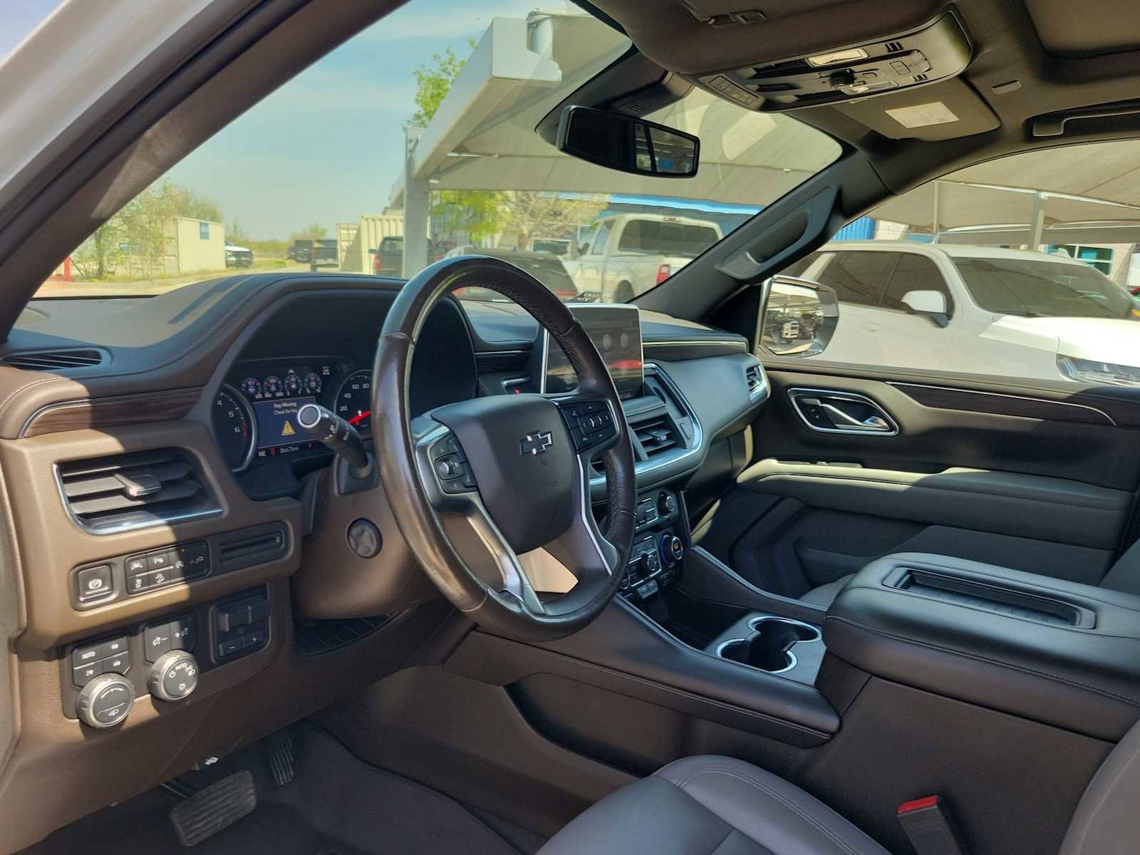 Used 2021 Chevrolet Tahoe Z71 w/ Z71 Off-Road Package image 11