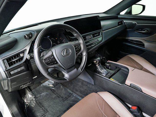 Used 2024 Lexus ES 350 Ultra Luxury w/ Accessory Package (Z2) FWD image 4