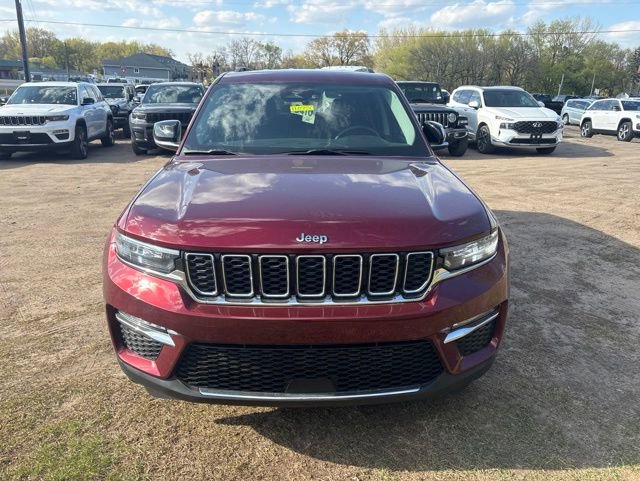 Used 2023 Jeep Grand Cherokee Limited AWD/4WD image 2