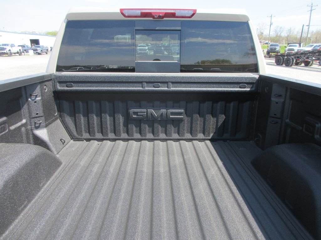 New 2026 GMC Sierra 1500 AT4 image 7