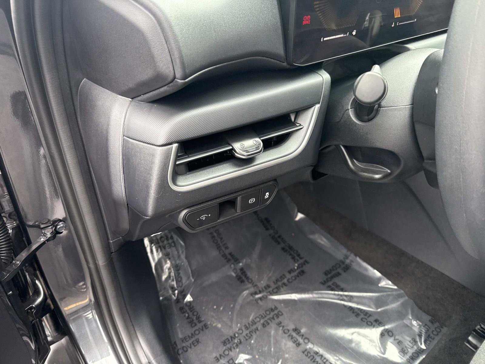 Used 2025 Kia K4 FWD image 19