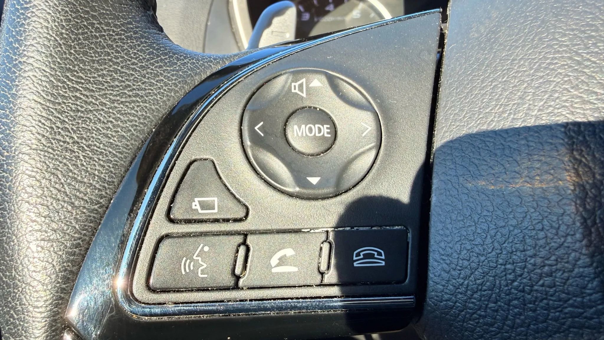 Used 2024 Mitsubishi Eclipse Cross SEL image 25