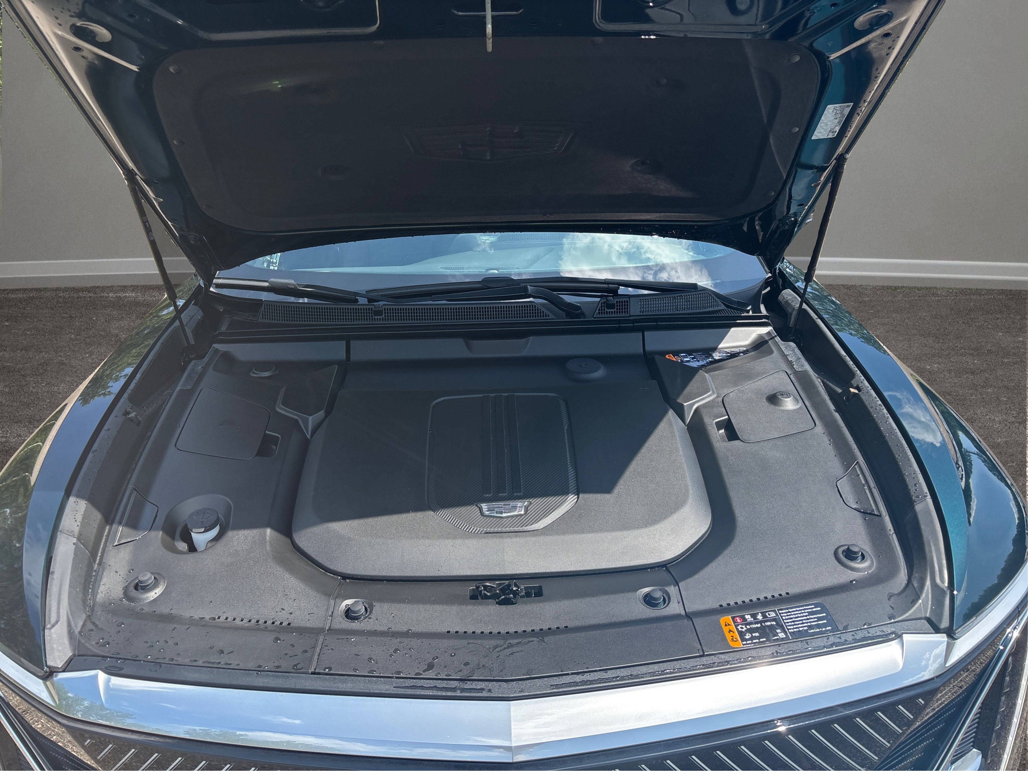 Used 2024 Cadillac Lyriq Luxury image 32