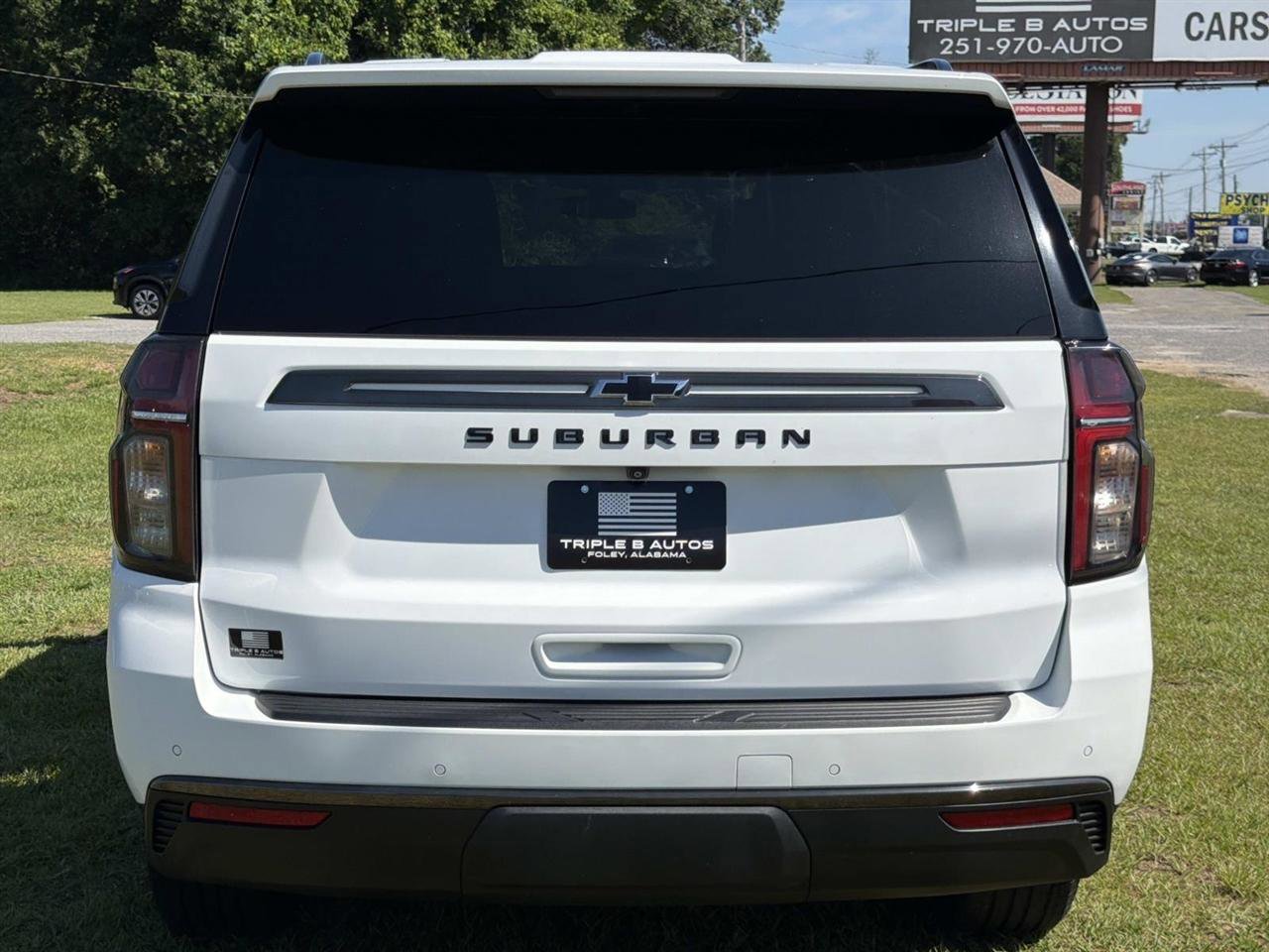 Used 2022 Chevrolet Suburban Z71 AWD/4WD image 5