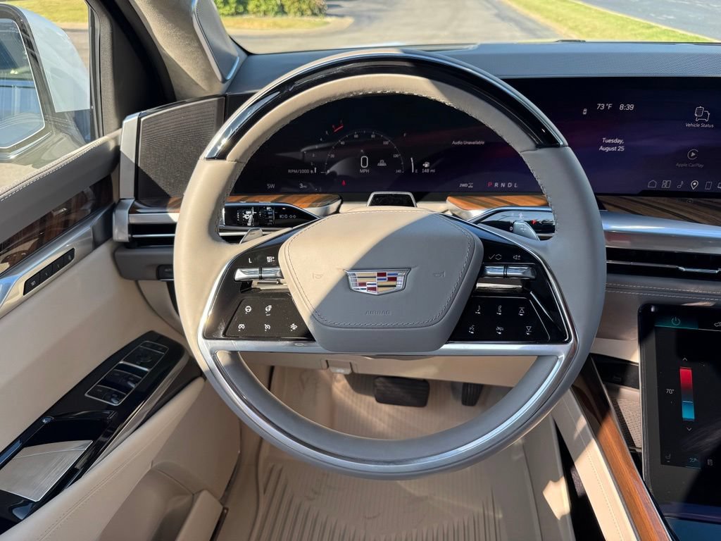 New 2026 Cadillac Escalade ESV Platinum Luxury w/ LPO, Radiant Package AWD/4WD image 21