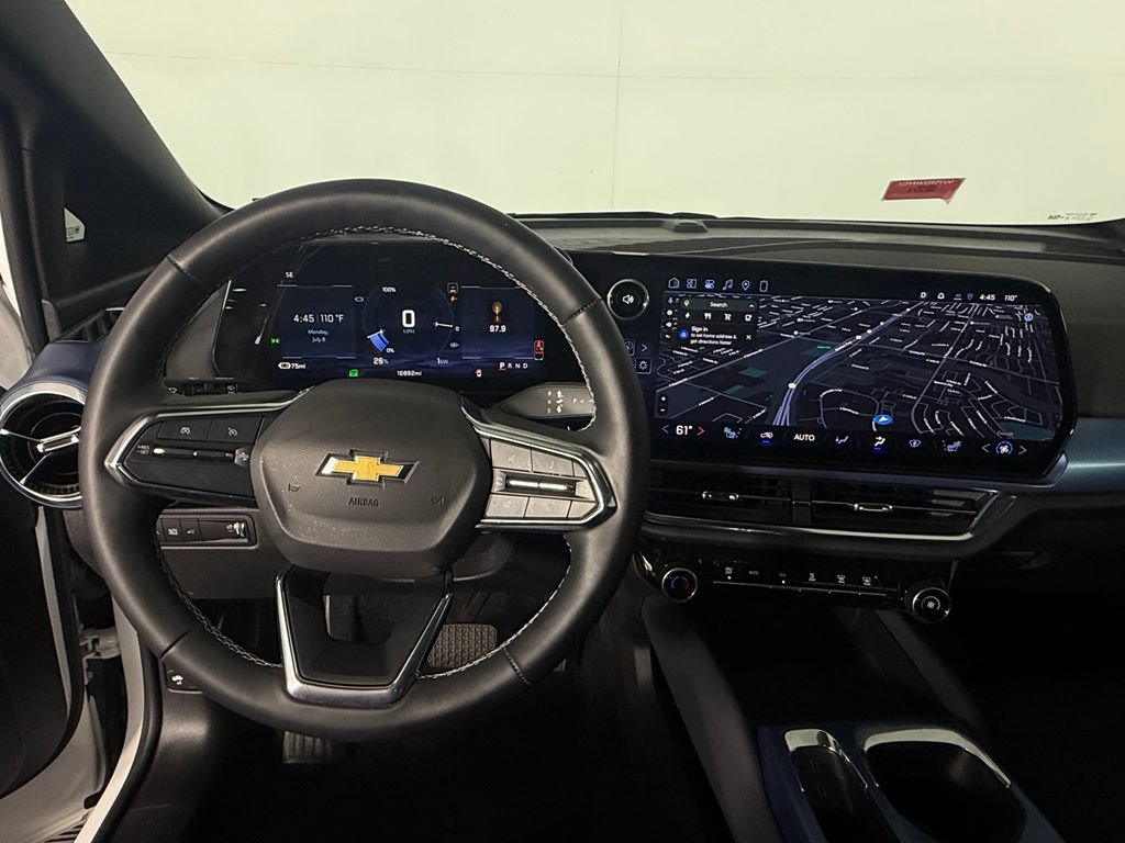 Used 2024 Chevrolet Equinox EV LT FWD image 17