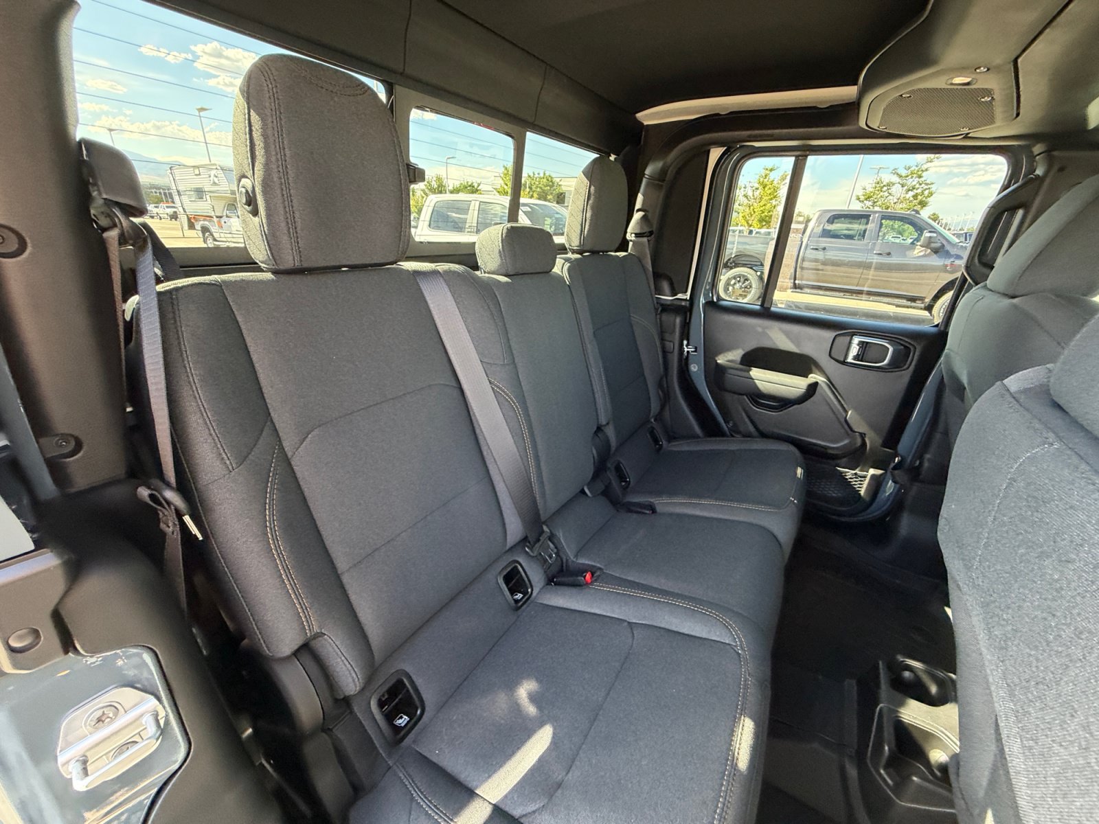 New 2026 Jeep Gladiator Sport AWD/4WD image 13