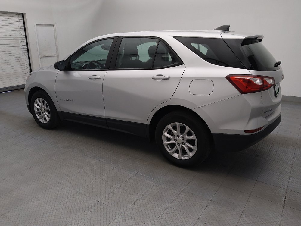 Used 2021 Chevrolet Equinox LS FWD image 3