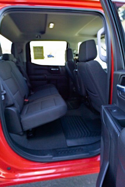 Used 2023 Chevrolet Silverado 1500 Custom Trail Boss w/ LPO, Dark Essentials Package image 13