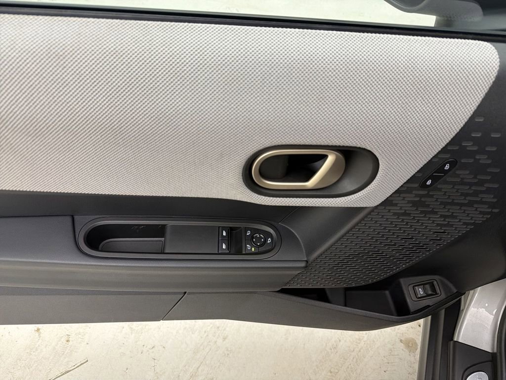 Certified 2025 MINI Cooper S image 14