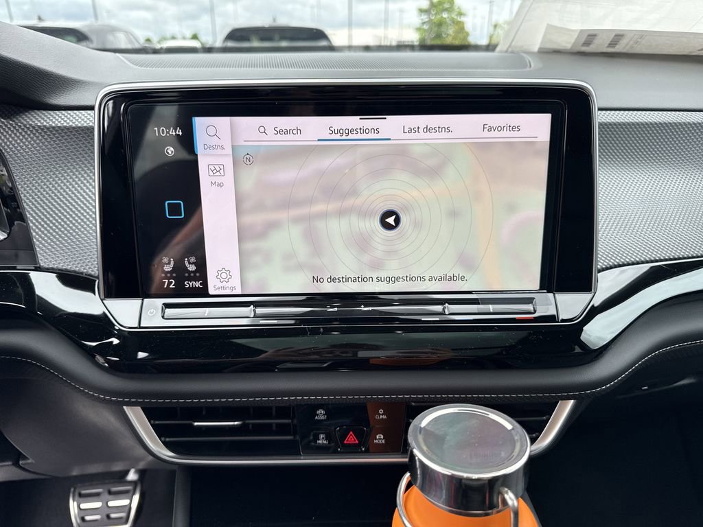 New 2025 Volkswagen Atlas Cross Sport SEL R-Line image 31