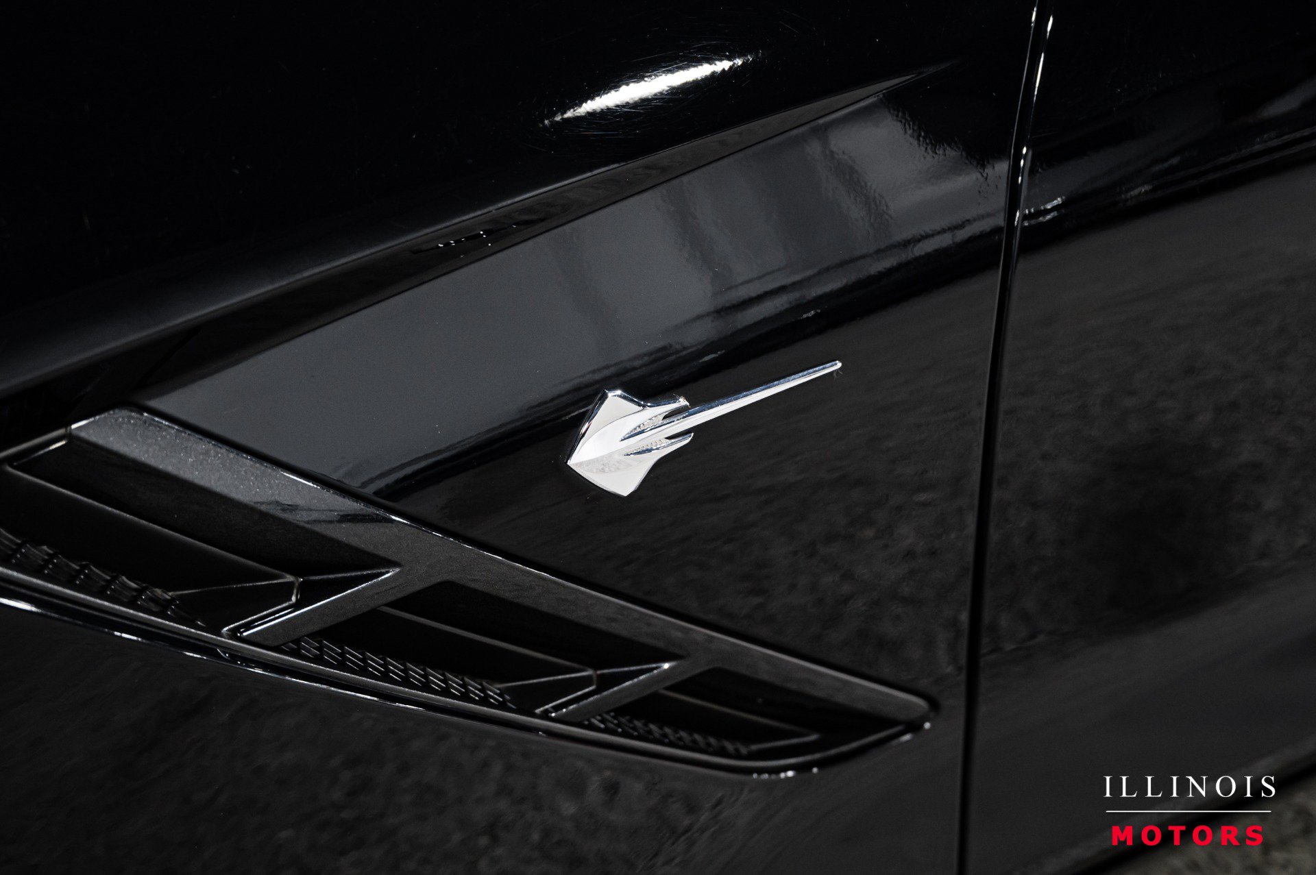 Used 2015 Chevrolet Corvette Stingray Coupe w/ 2LT Preferred Equipment Group image 8