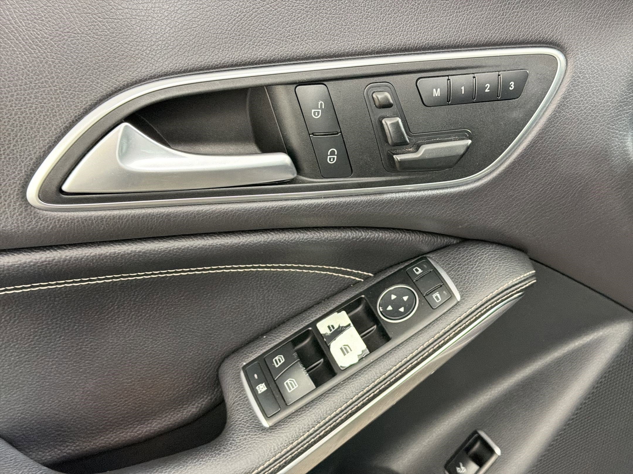 Certified 2016 Mercedes-Benz CLA 250 4MATIC image 21