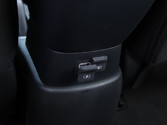 Used 2025 Nissan Kicks Play S FWD image 26