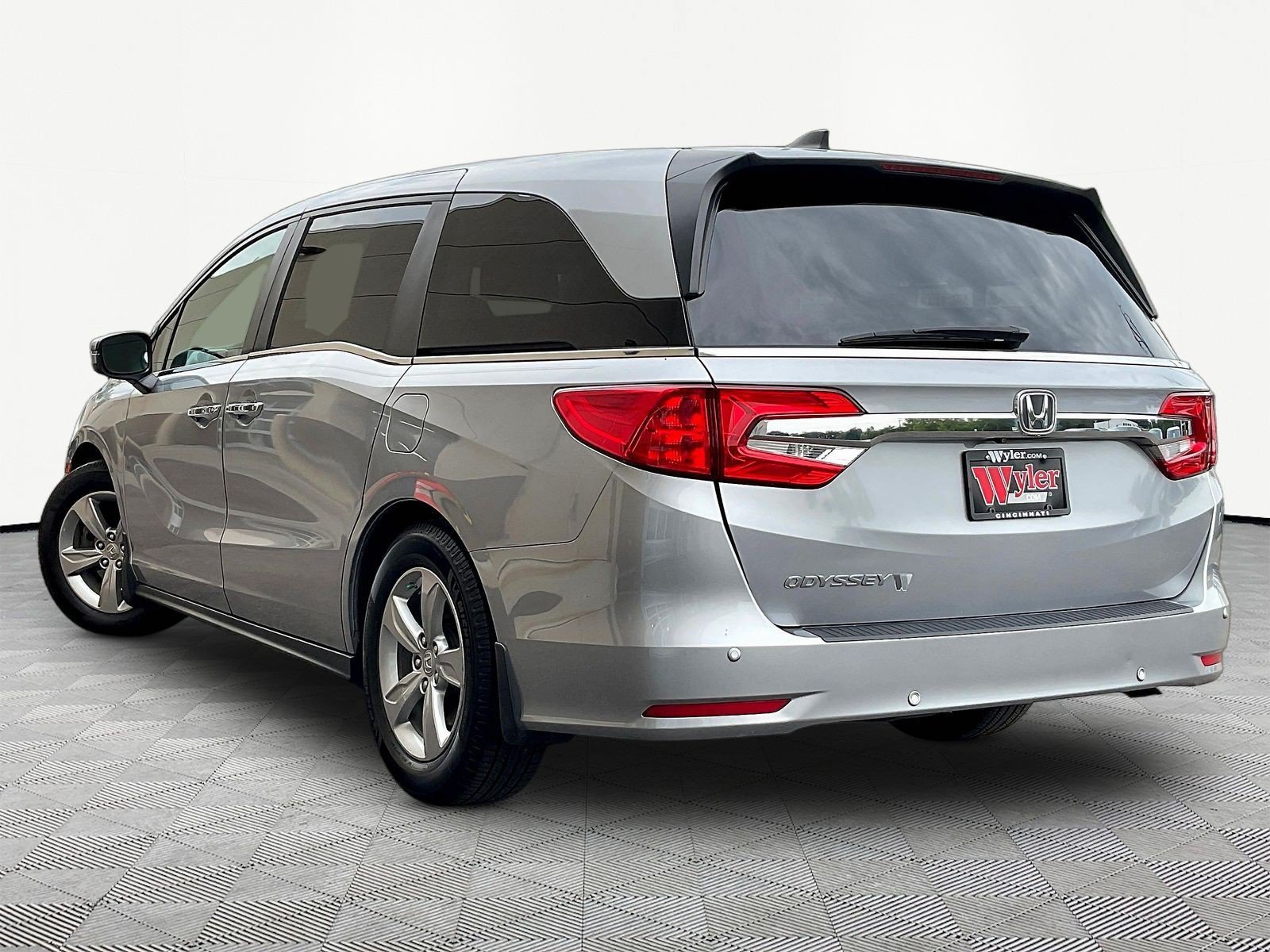 Used 2018 Honda Odyssey EX-L image 4
