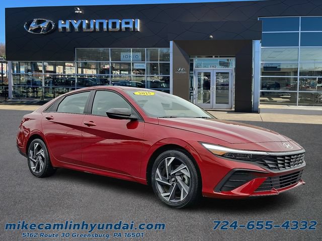 Certified 2025 Hyundai Elantra Sport FWD image 1