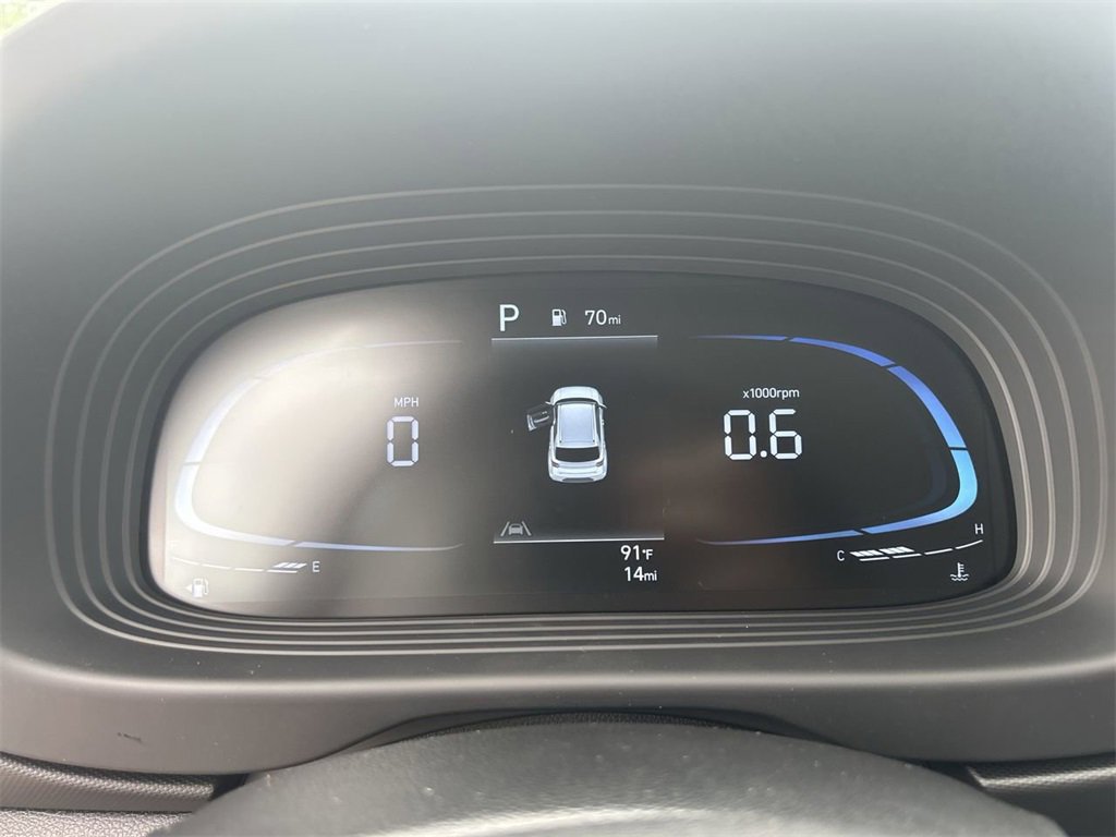 New 2025 Hyundai Venue Limited image 30