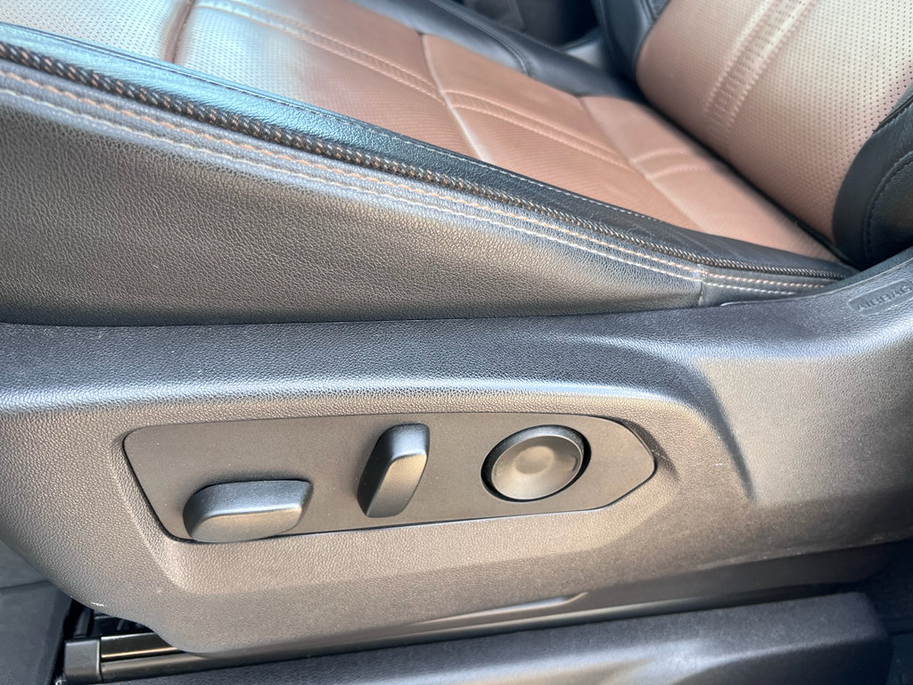 Used 2024 Chevrolet Silverado 1500 High Country w/ Technology Package image 20