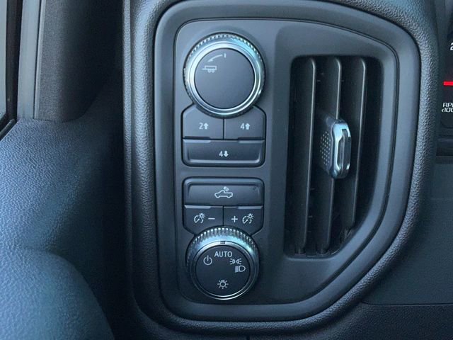 Used 2025 GMC Sierra 2500 Pro image 25