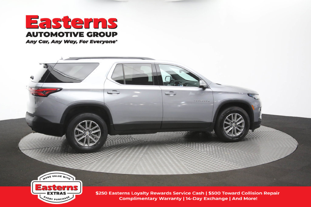 Used 2023 Chevrolet Traverse LT AWD/4WD image 47