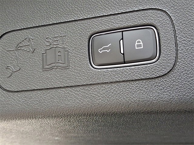 Used 2023 Lincoln Aviator Reserve w/ Equipment Group 201A image 30