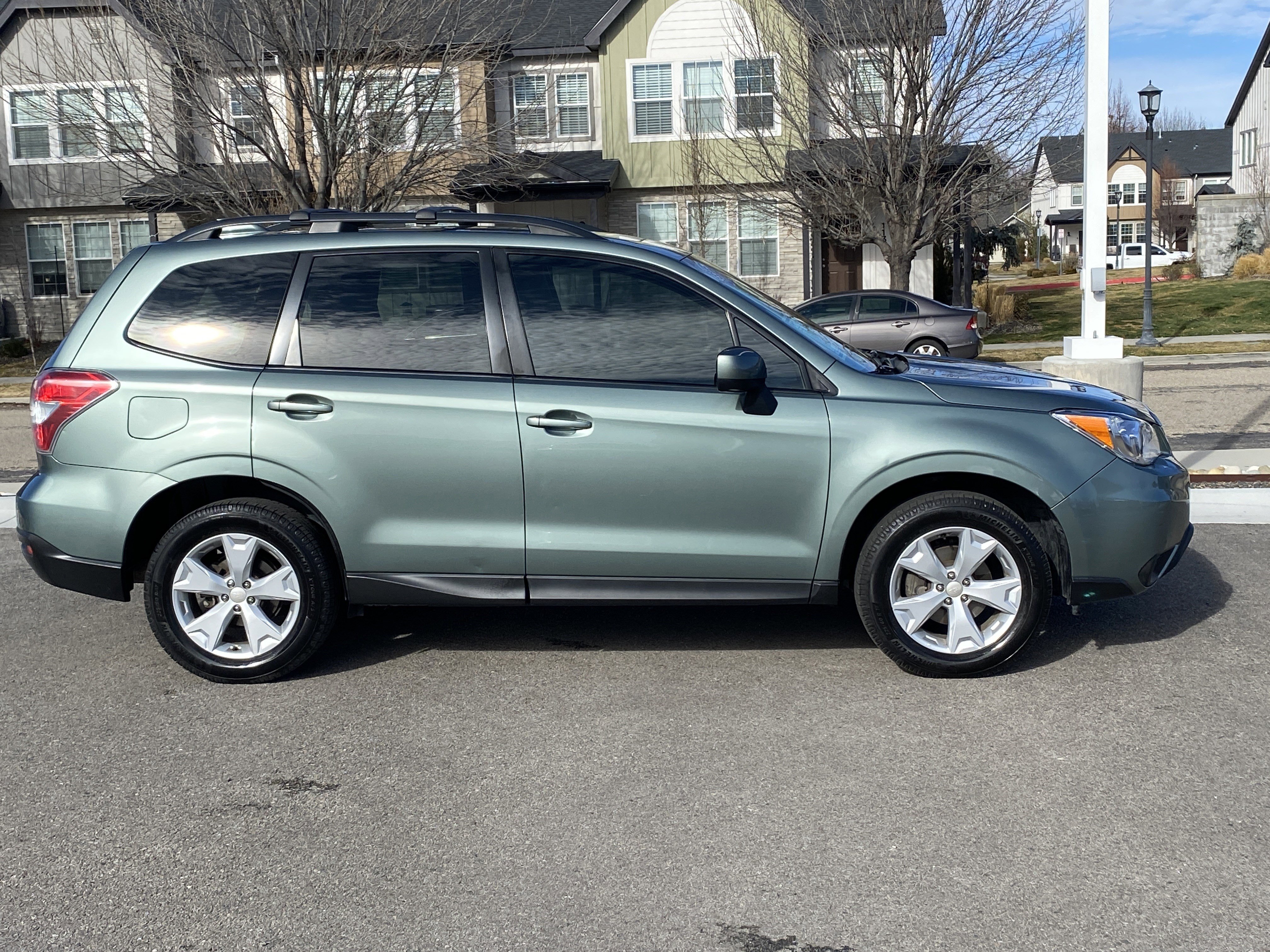 Used 2016 Subaru Forester 2.5i Premium w/ All-Weather Package image 7
