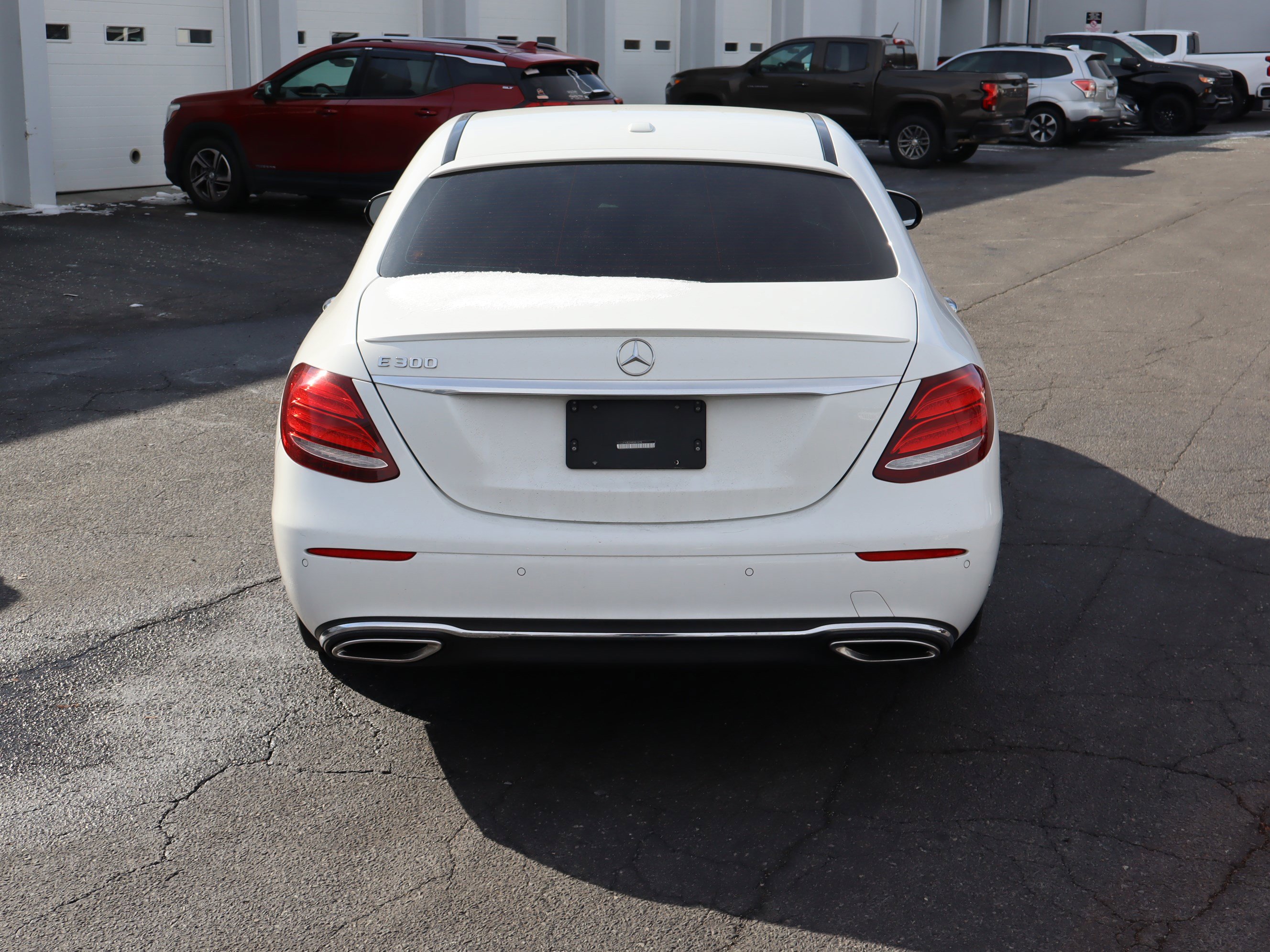 Used 2017 Mercedes-Benz E 300 E 300 Luxury image 19