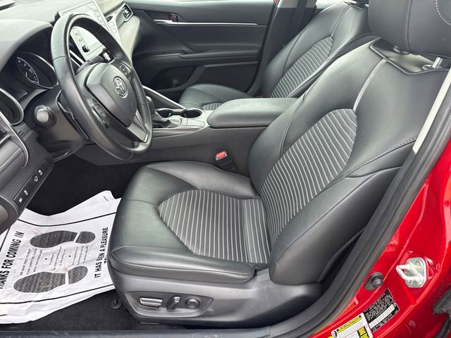 Used 2024 Toyota Camry SE image 19