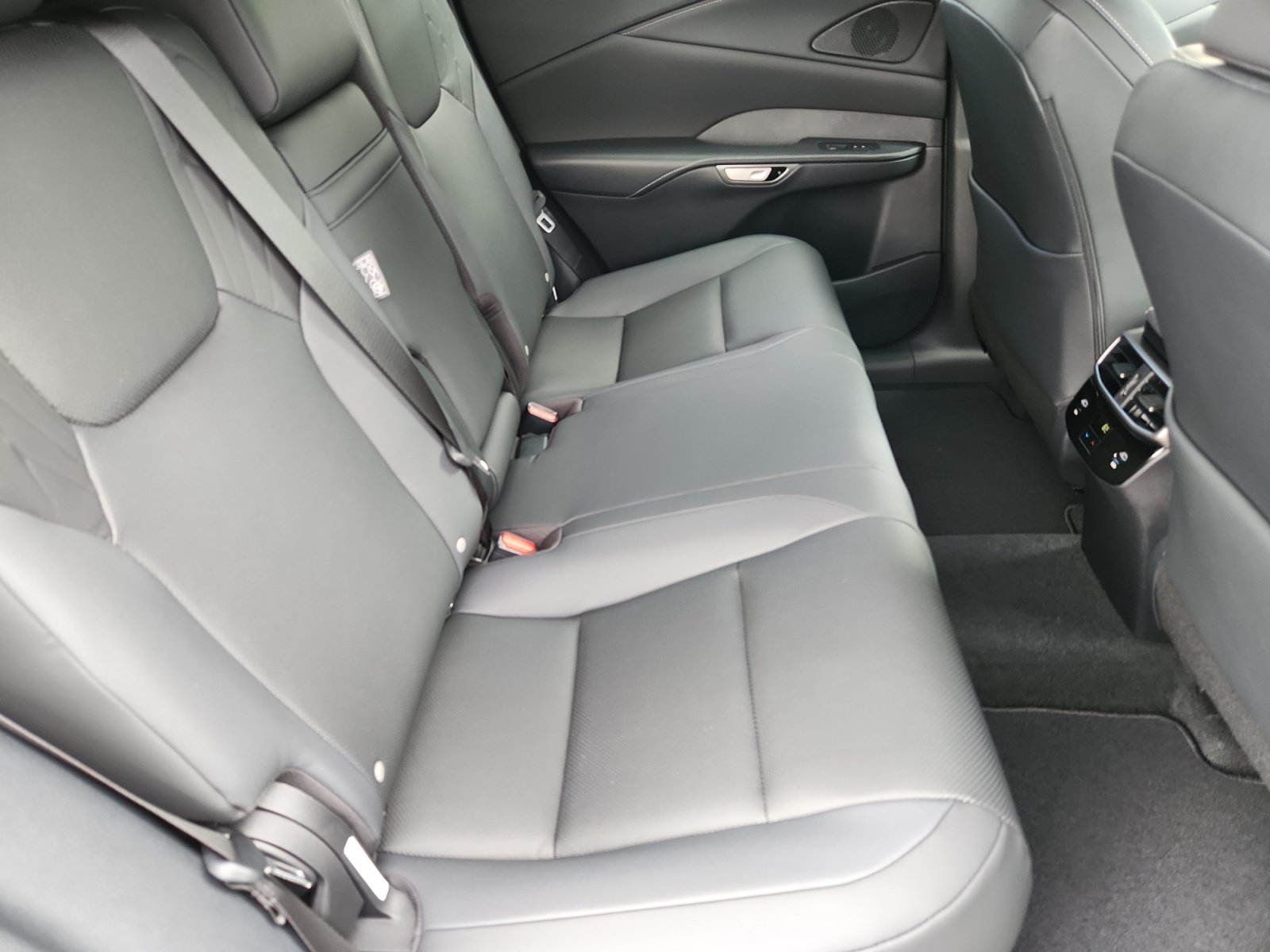 New 2026 Lexus RX 350h w/ Convenience Package AWD/4WD image 30