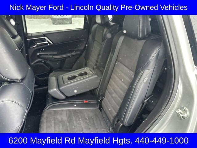 Used 2024 Mitsubishi Outlander image 25