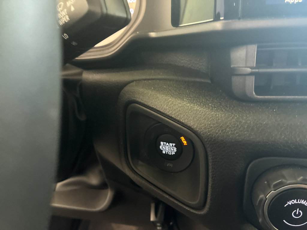 Used 2025 Jeep Gladiator Sport AWD/4WD image 21