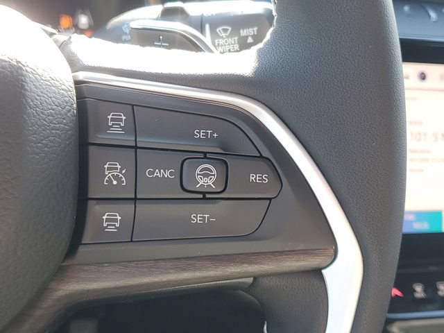 New 2026 Jeep Grand Cherokee Altitude AWD/4WD image 23