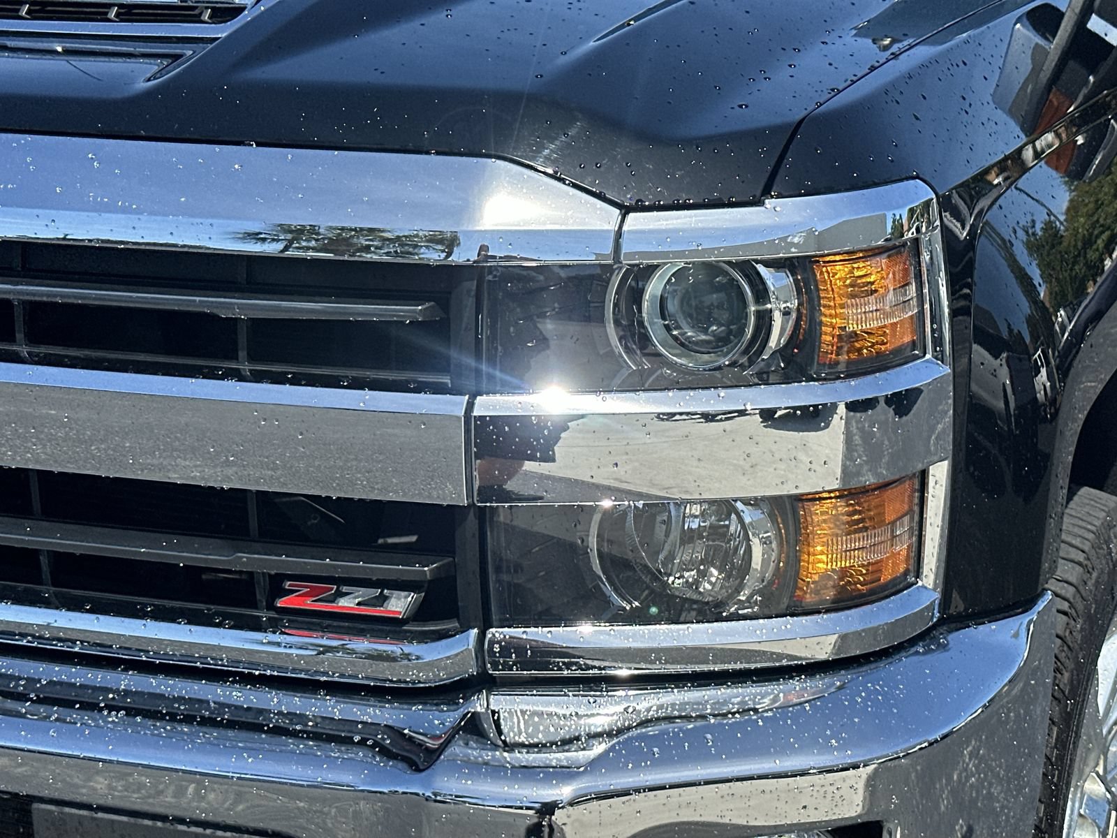 Used 2018 Chevrolet Silverado 2500 LTZ w/ Duramax Plus Package AWD/4WD image 11