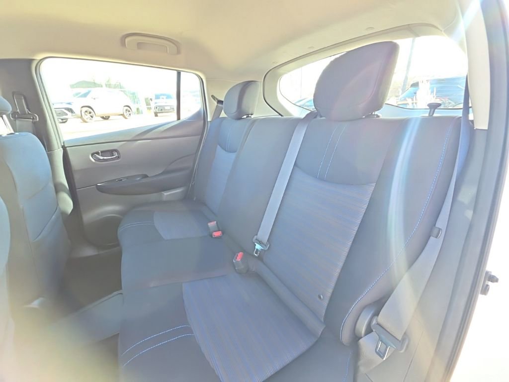Used 2019 Nissan Leaf S w/ S Charge Package image 18