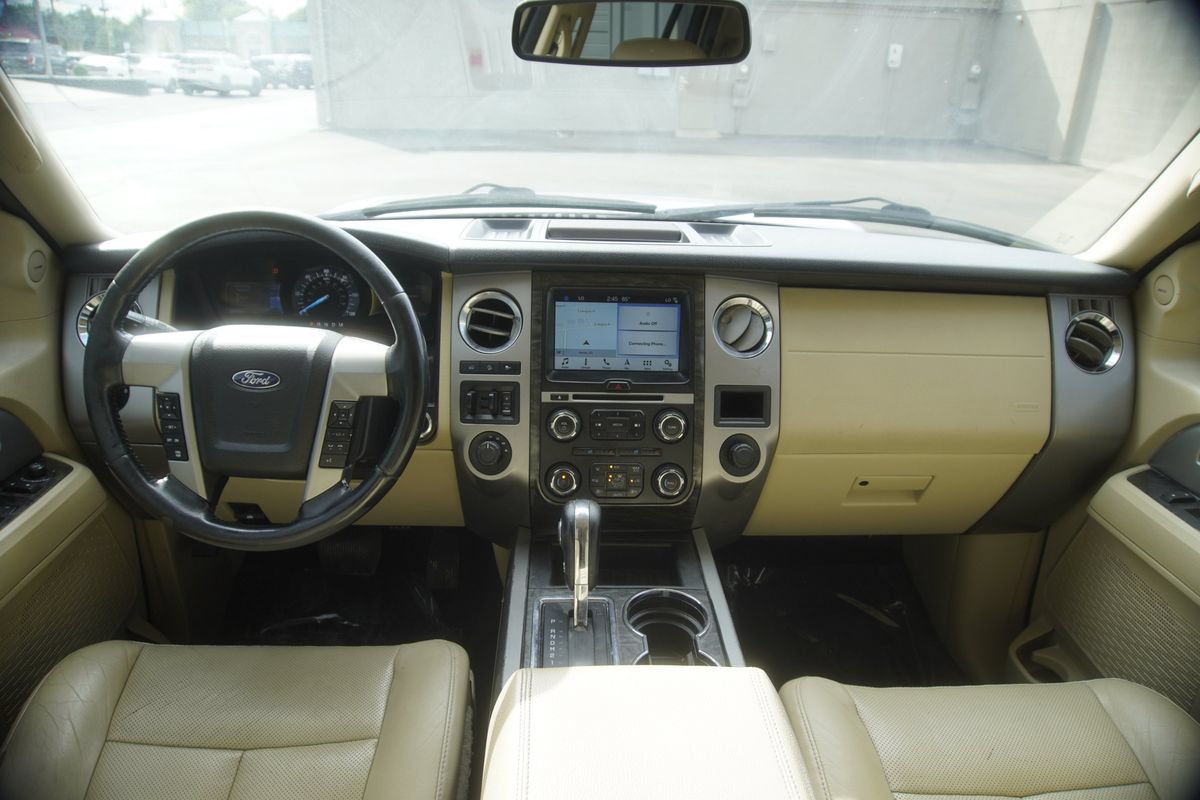 Used 2017 Ford Expedition EL Limited w/ Equipment Group 301A AWD/4WD image 11