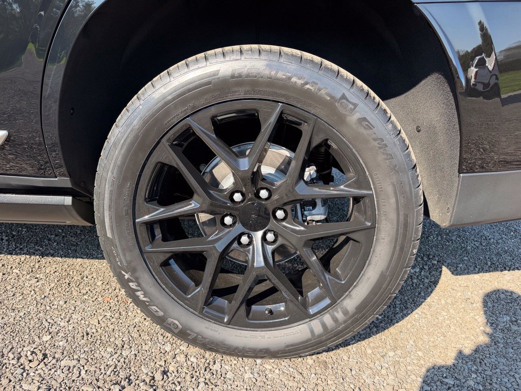 Used 2026 GMC Yukon Denali w/ Sun & Power Step Package AWD/4WD image 18