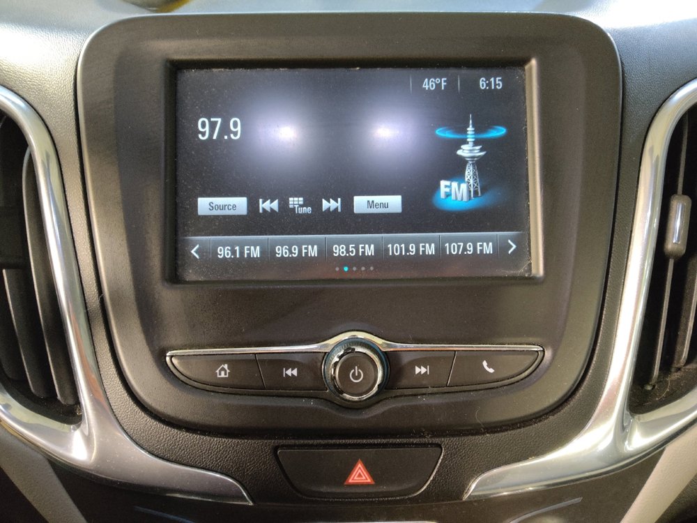 Used 2018 Chevrolet Equinox LS image 25