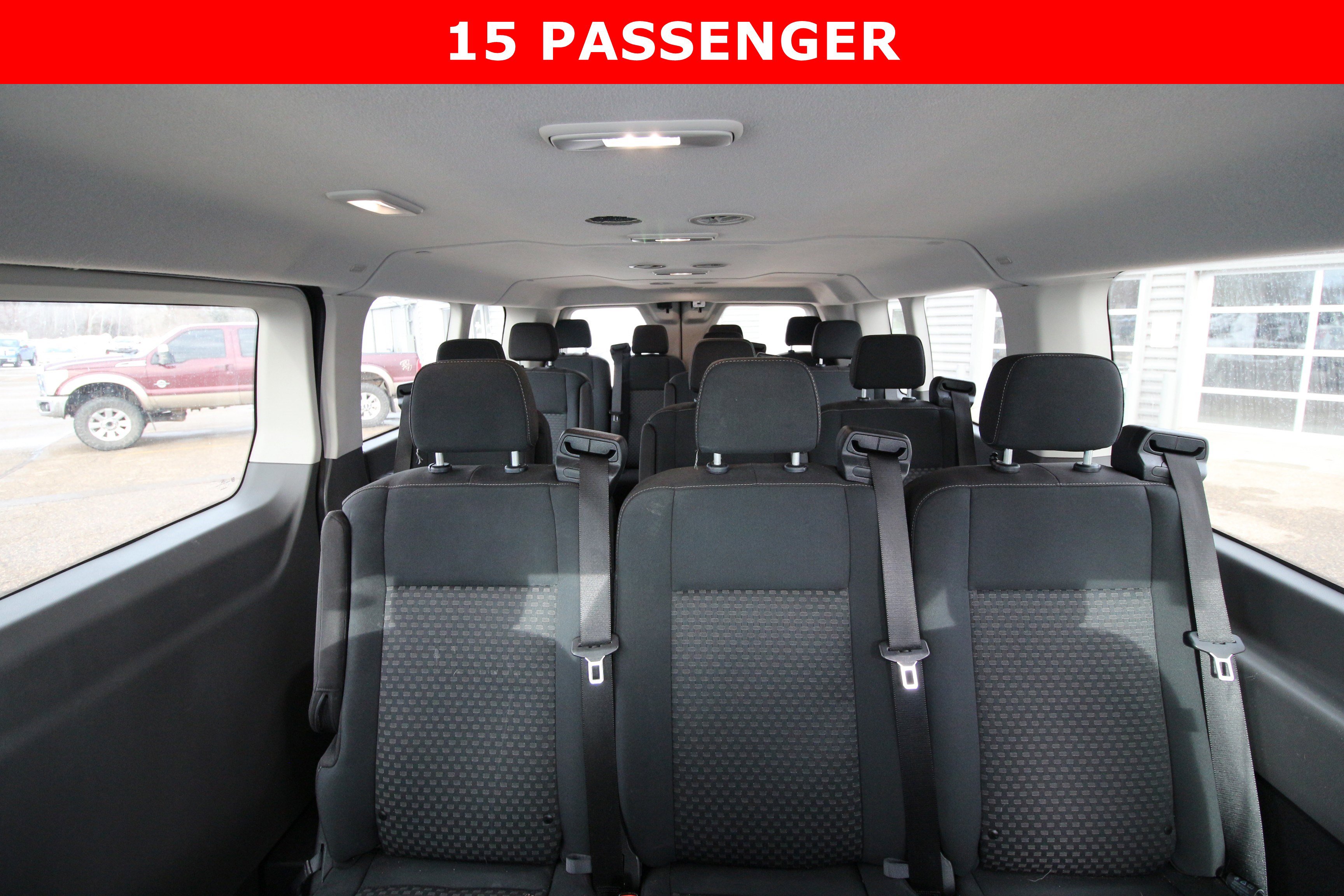 Used 2023 Ford Transit 350 XLT image 34