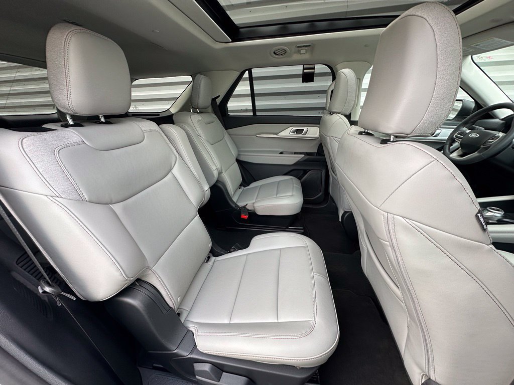 New 2026 Ford Explorer Active w/ Active Comfort Package AWD/4WD image 26