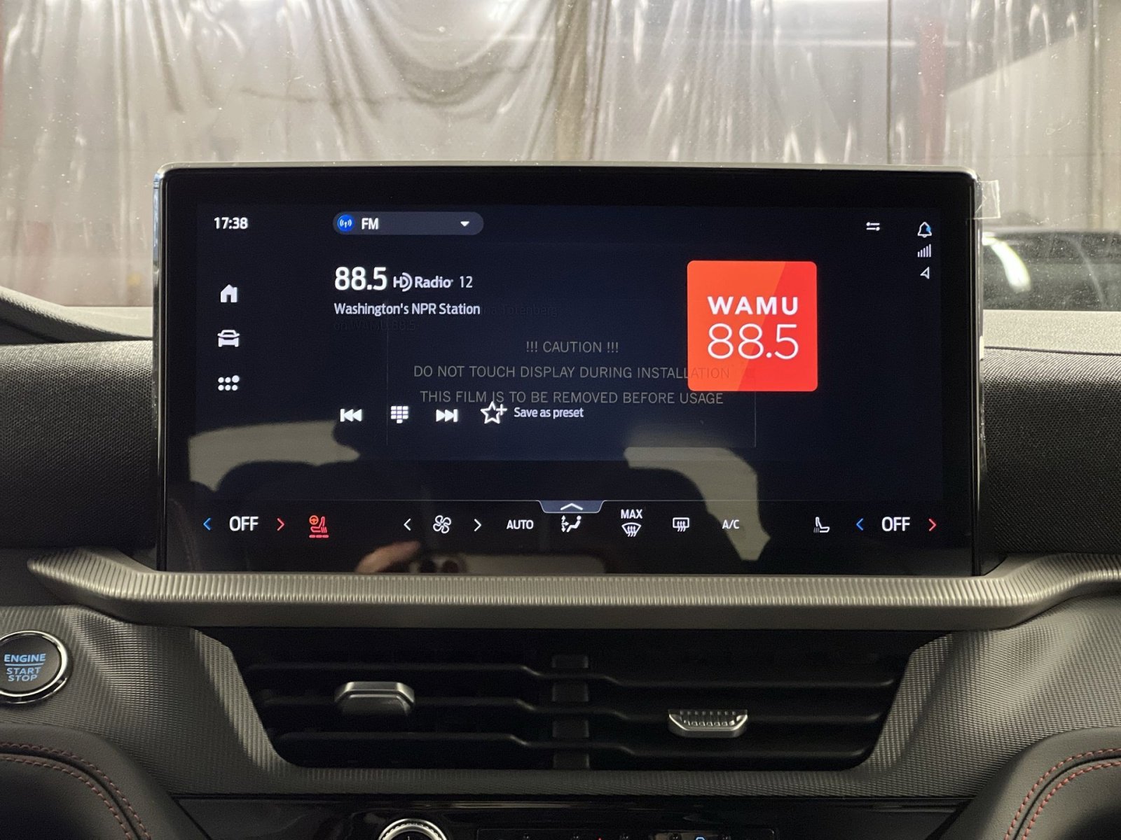 New 2026 Ford Explorer ST-Line w/ ST-Line Street Pack image 18
