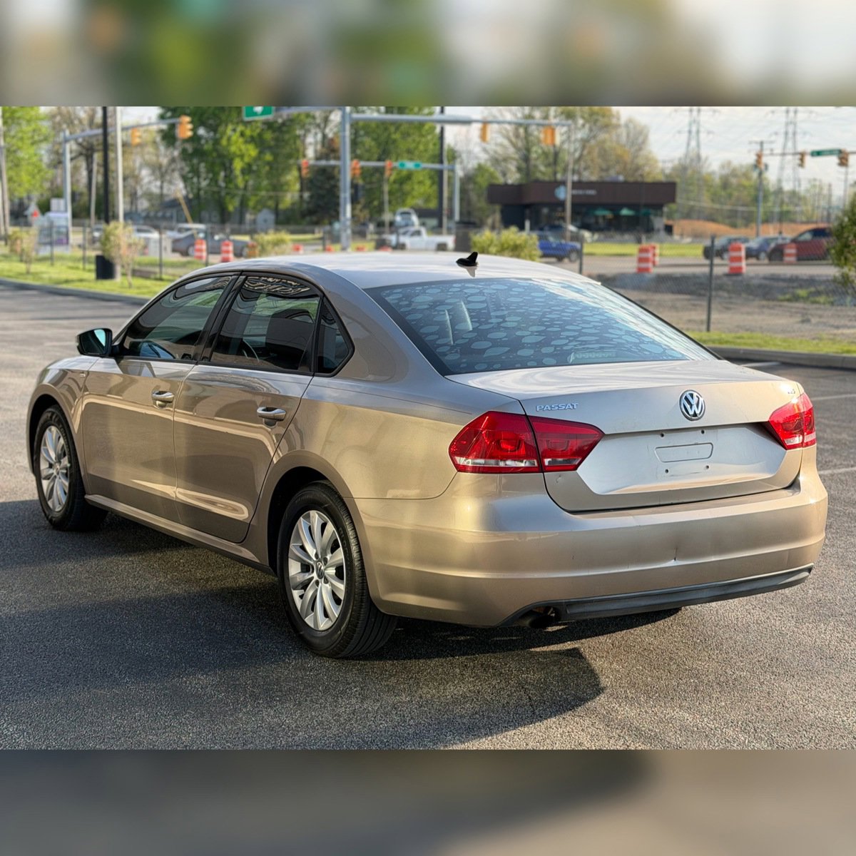 Used 2015 Volkswagen Passat 1.8T S FWD image 3