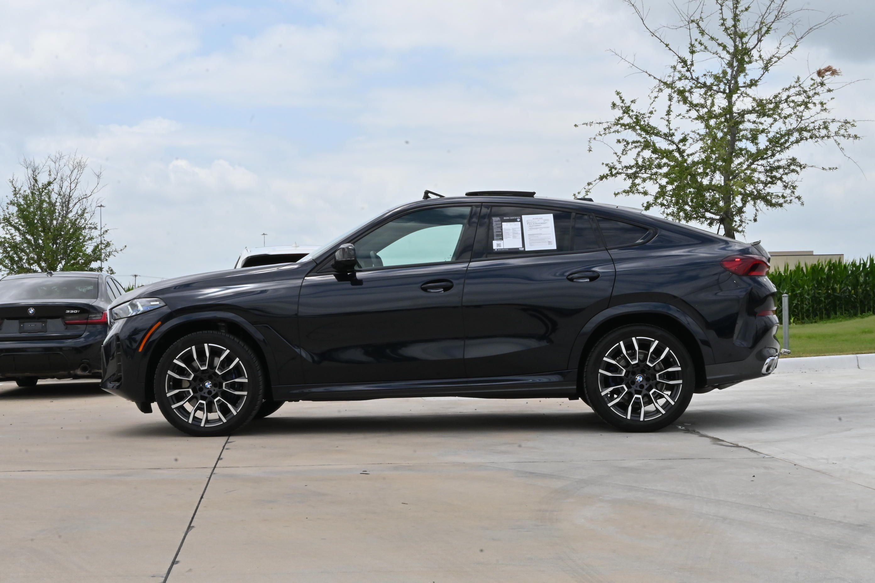 Certified 2026 BMW X6 M60i AWD/4WD image 6