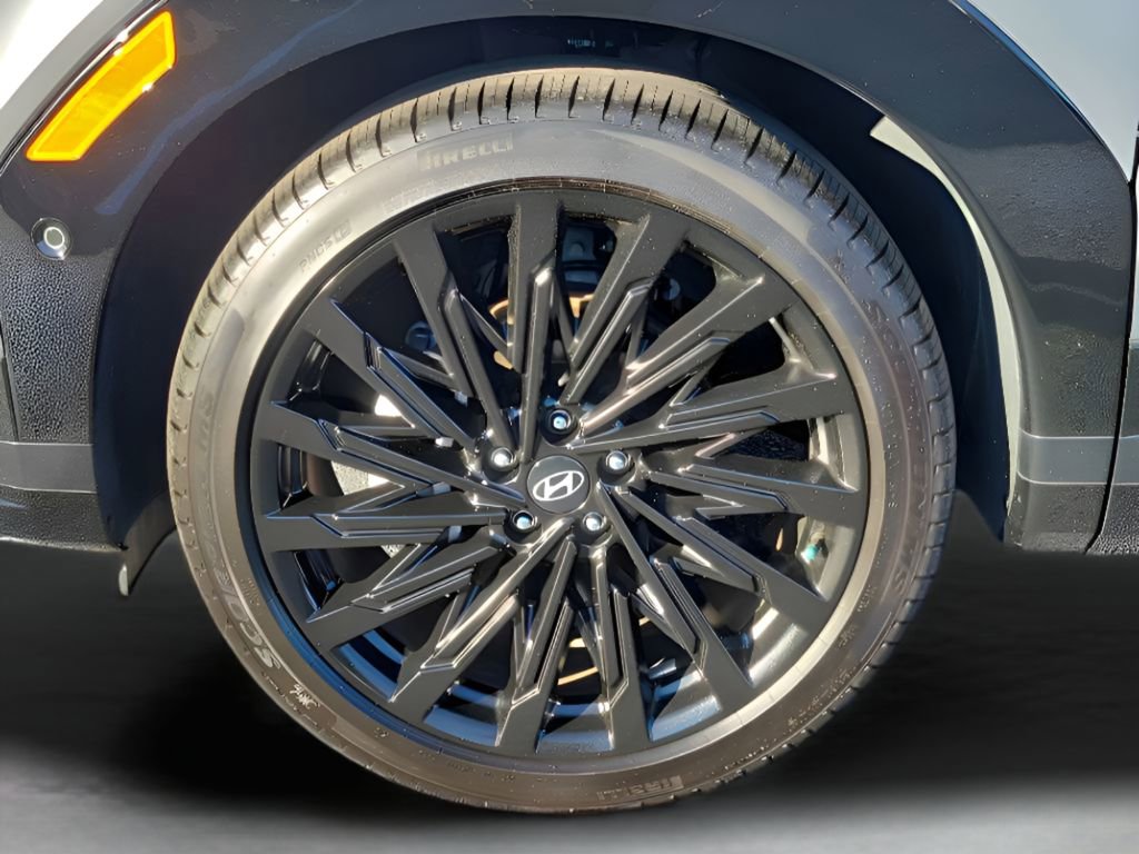 Used 2025 Hyundai Santa Fe Calligraphy FWD image 13